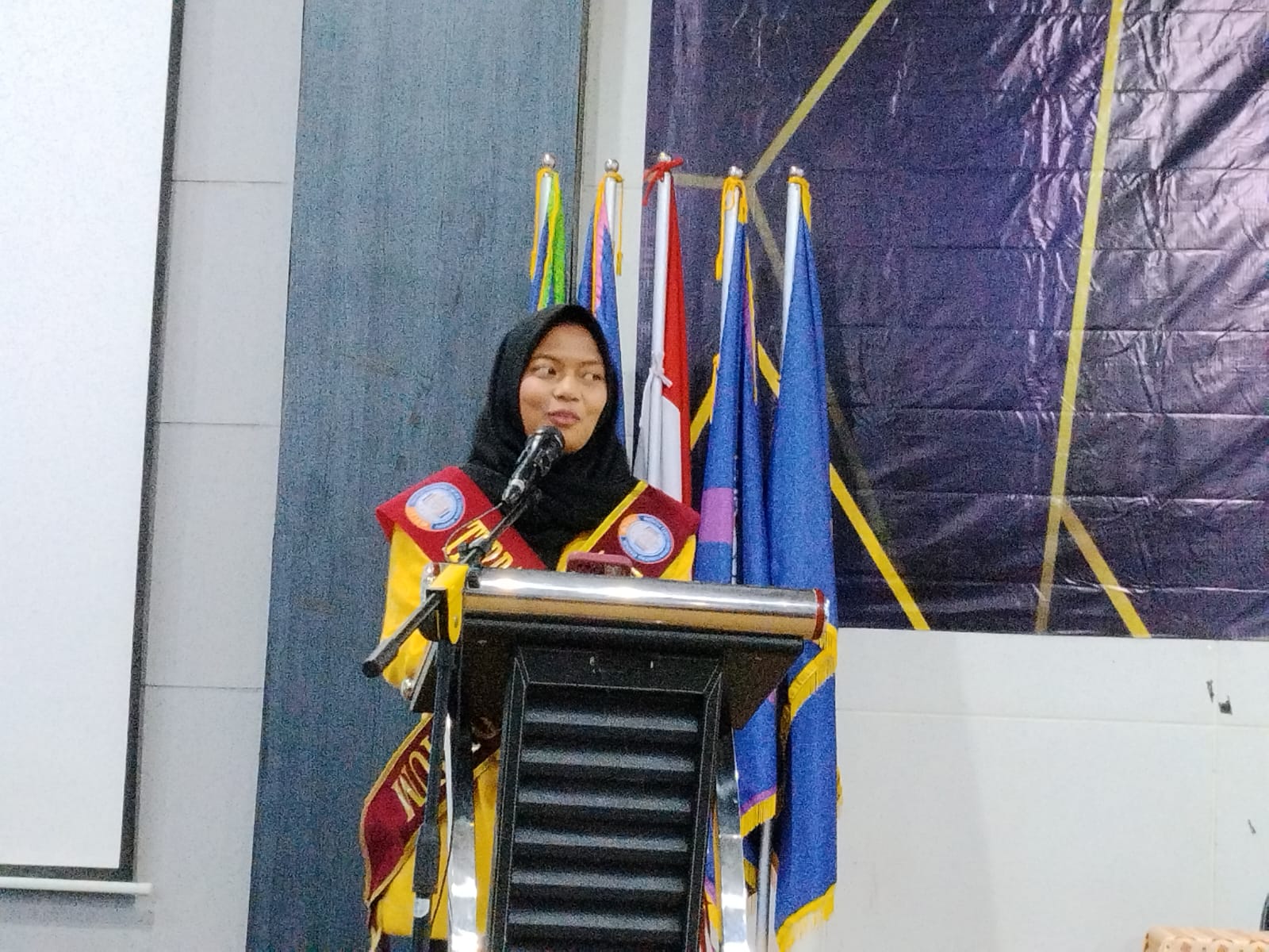 Wujudkan Pesan Rektor Tampil Kritis dan Jujur, Lulusan Terbaik ITICM Sampaikan Terima Kasih Atas 4 Tahun Proses Pembelajaran