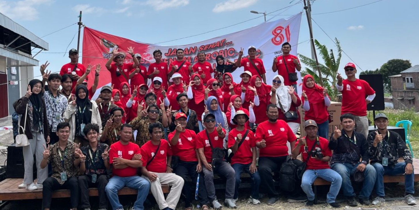 Sukseskan Peringatan HUT ke-81 RI, Mahasiswa KKN ITICM Ikut Berperan dalam Jalan Sehat Desa Pacet